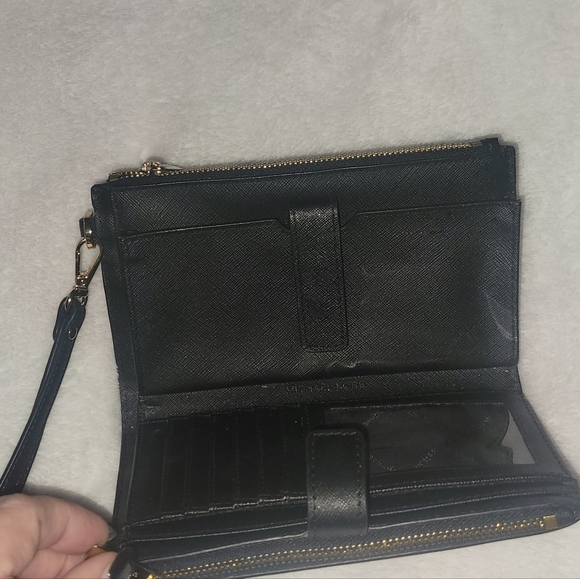 MK wallet - Picture 2 of 2